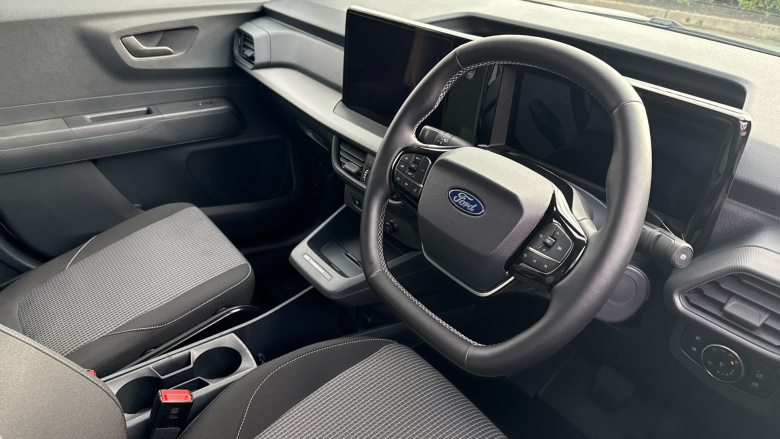 Ford Transit Courier E-Transit Courier 100kW 43kWh Trend Van Auto